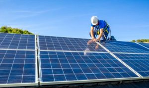 Installation et mise en production des panneaux solaires photovoltaïques à Pins-Justaret